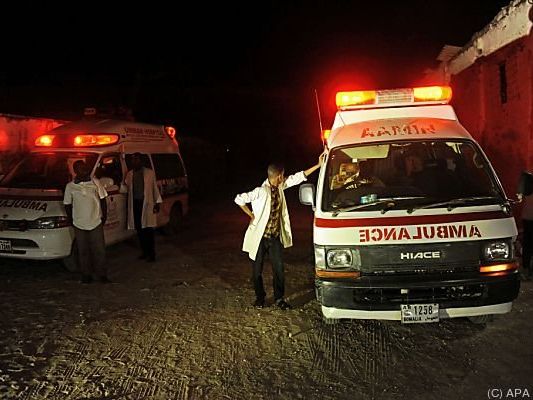 Zwei Selbstmordanschläge der islamistischen Terrormiliz Al-Shabaab Zwei Selbstmordanschläge der islamistischen Terrormiliz Al-Shabaab