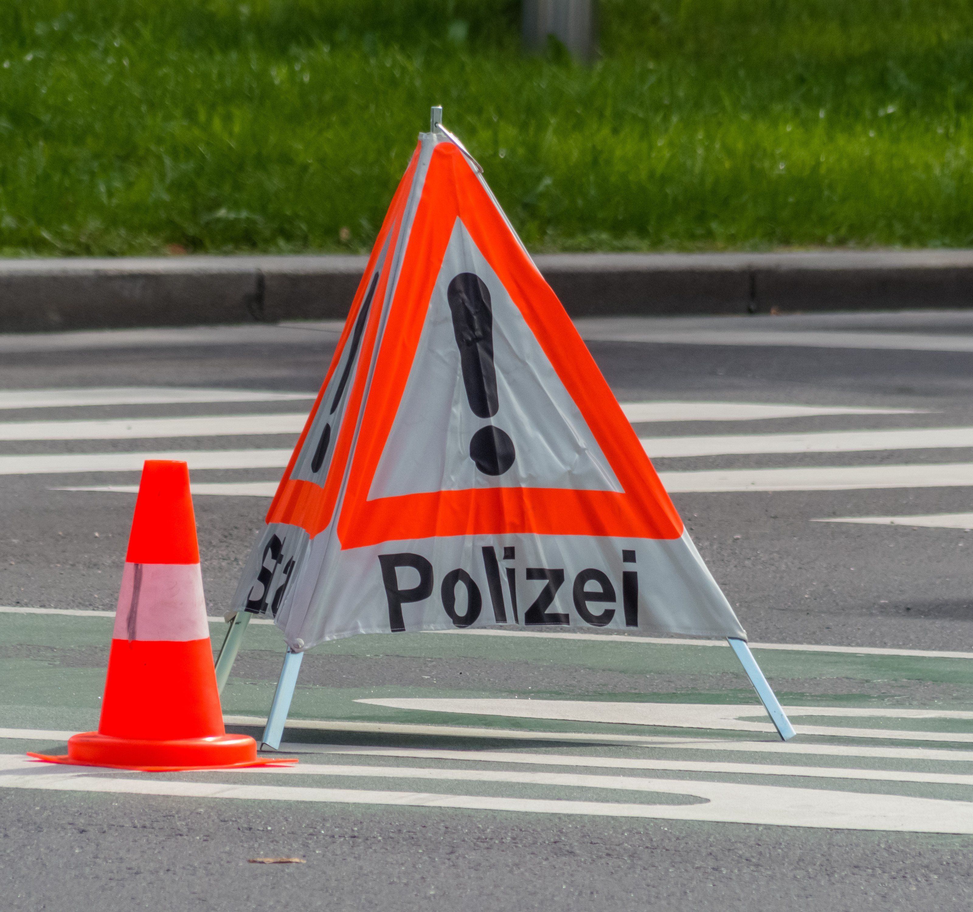 Die A1 musste wegen eines Unfalls gesperrt werden. Die A1 musste wegen eines Unfalls gesperrt werden.