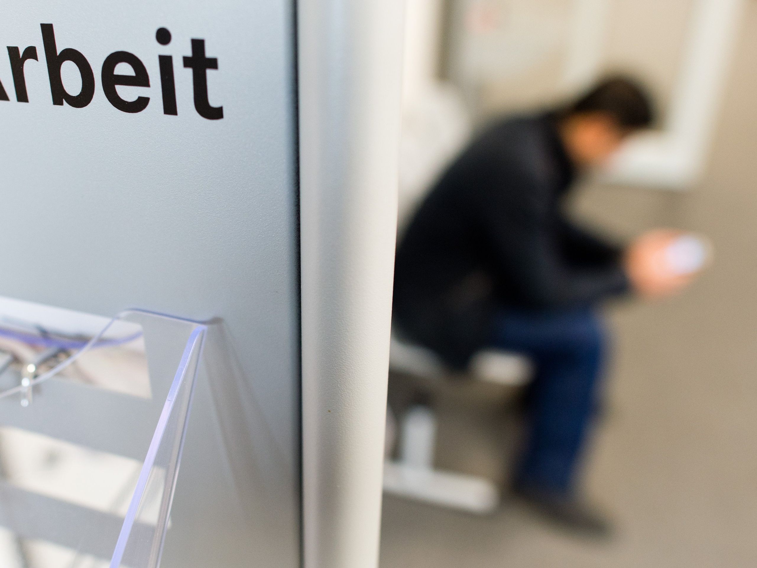 Kopf: Kompetenzcheck "ein Projekt zur beruflichen Integration Asylberechtigter". Kopf: Kompetenzcheck "ein Projekt zur beruflichen Integration Asylberechtigter".