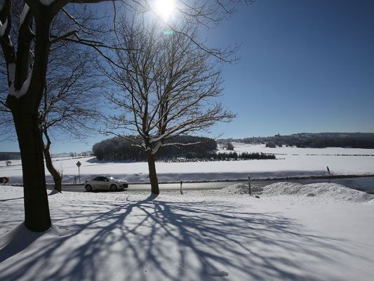 Am Wochenende gibt es in ganz Österreich viel Sonnenschein aber auch Schnee. Am Wochenende gibt es in ganz Österreich viel Sonnenschein aber auch Schnee.