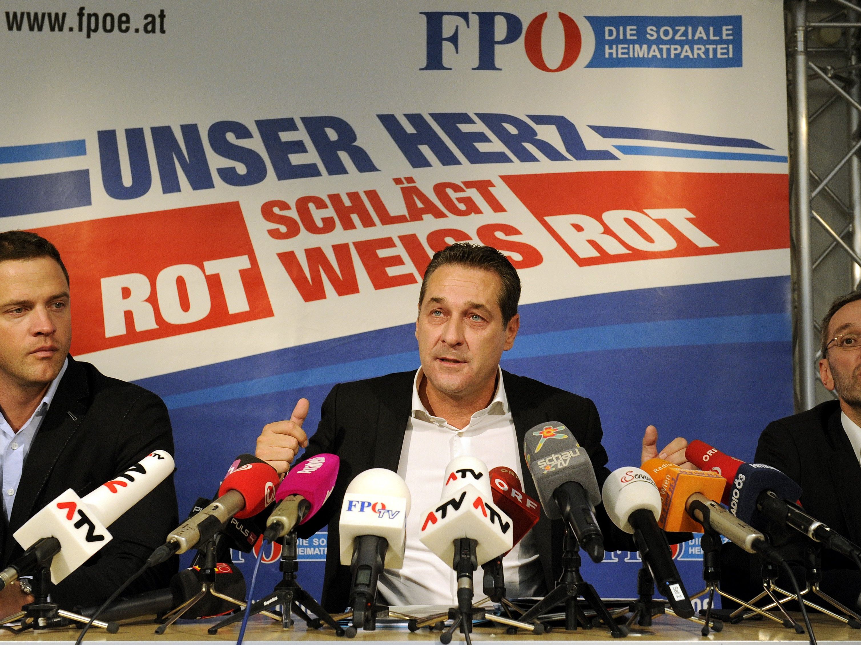 Johann Gudenus (l.) ist einer der möglichen FPÖ-Kandidaten. Johann Gudenus (l.) ist einer der möglichen FPÖ-Kandidaten.