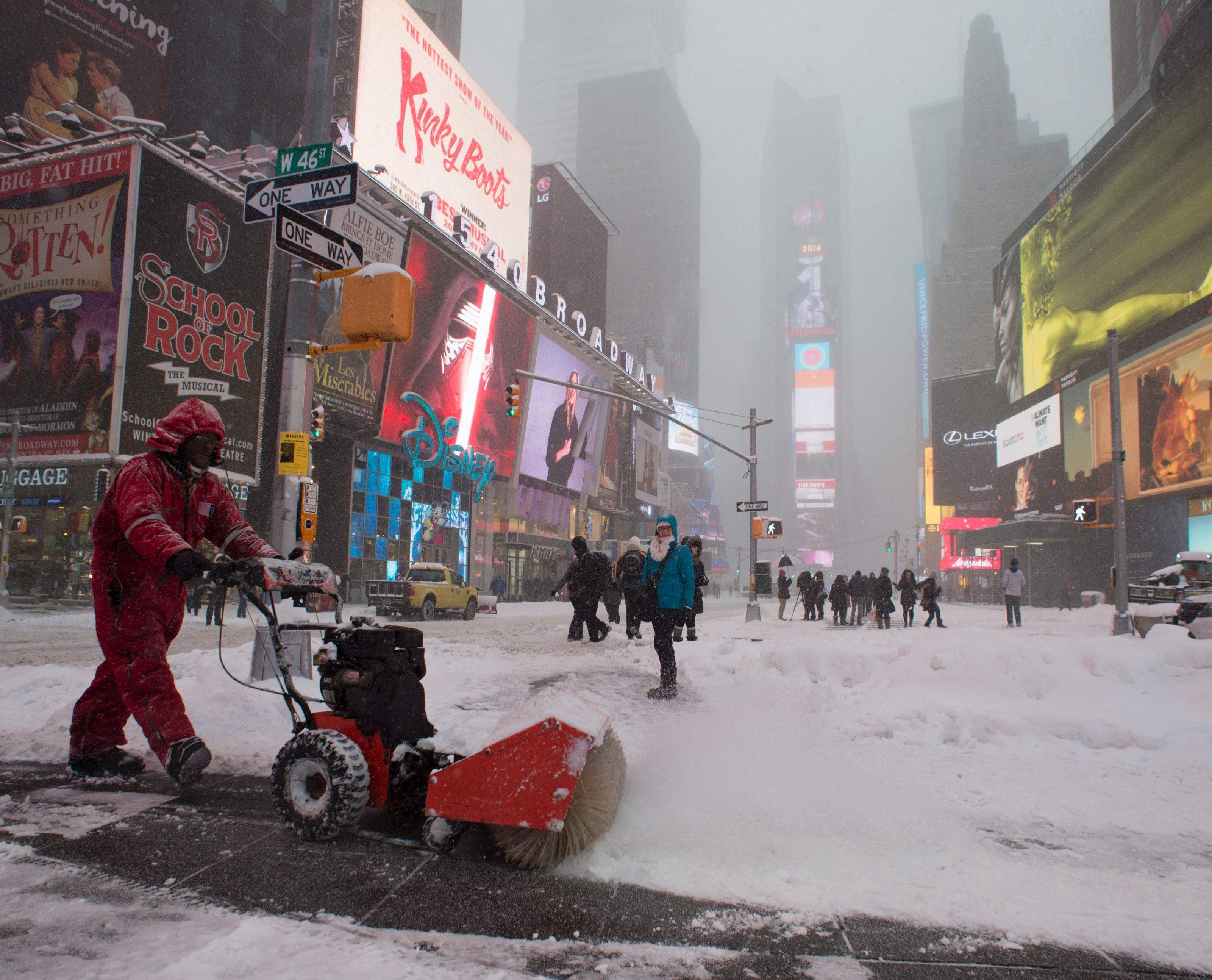 Öffentlicher Nahverkehr samt U-Bahn in Washington DC eingestellt. Öffentlicher Nahverkehr samt U-Bahn in Washington DC eingestellt.