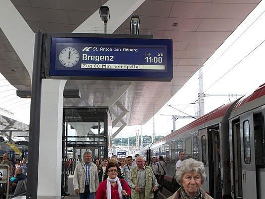Fahrgäste bei Bahn und Co. haben bei Verspätungen Anspruch auf Entschädigung Fahrgäste bei Bahn und Co. haben bei Verspätungen Anspruch auf Entschädigung