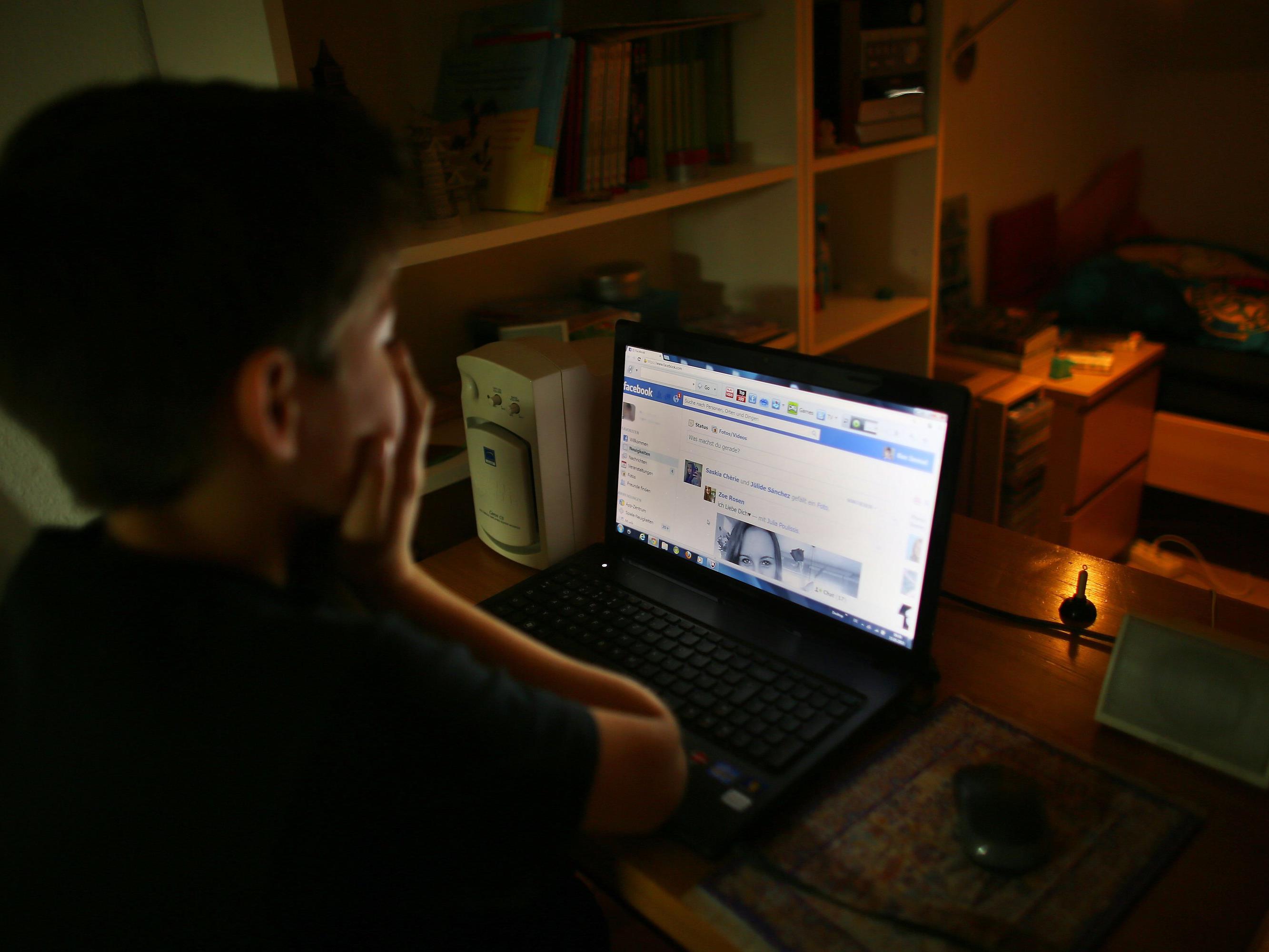 Von Cybermobbing sind längst nicht nur mehr Jugendliche betroffen.