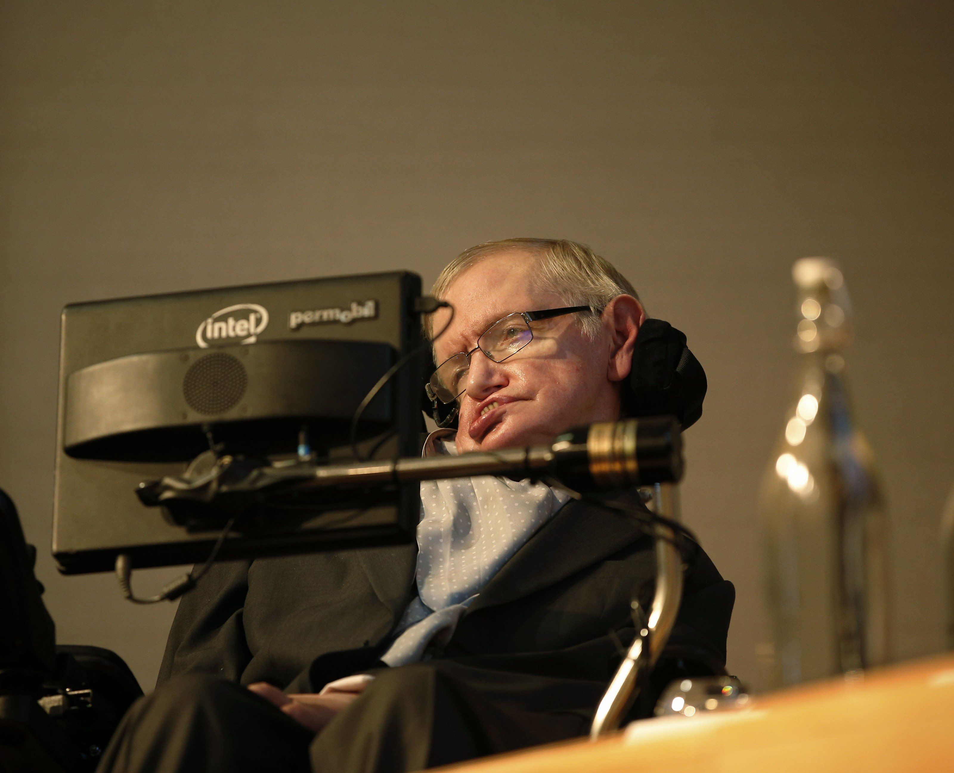 Hawkings mahnt: Selbst heraufbeschworener Untergang der Menschheit in 1000 bis 10.000 Jahren "beinahe Gewissheit". Hawkings mahnt: Selbst heraufbeschworener Untergang der Menschheit in 1000 bis 10.000 Jahren "beinahe Gewissheit".