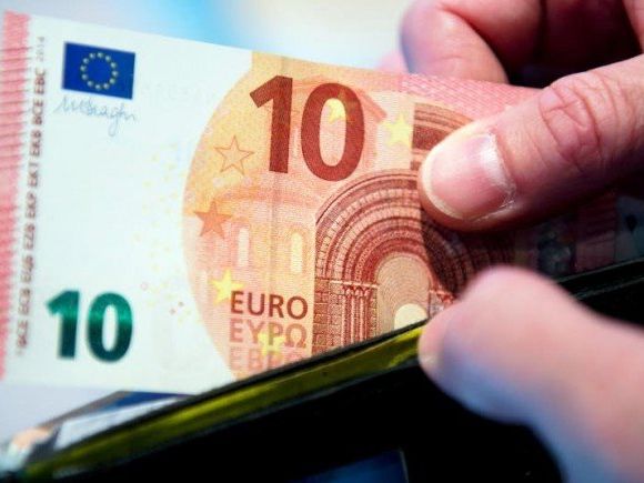 Die ÖVP will die Mindestsicherung kürzen - für die Armutskonferenz ein weltfremder Vorschlag. Die ÖVP will die Mindestsicherung kürzen - für die Armutskonferenz ein weltfremder Vorschlag.