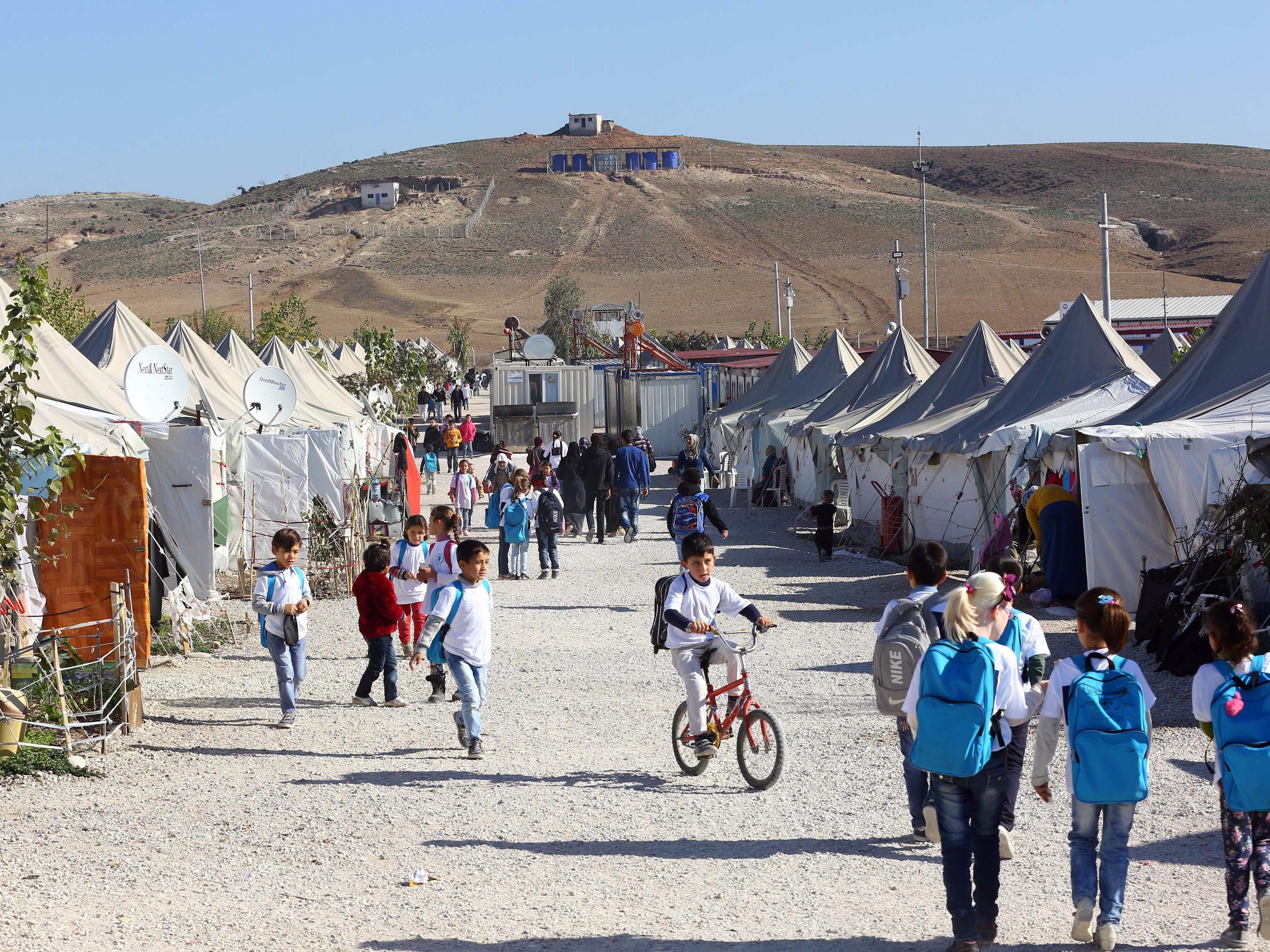 Flüchtlingshilfe: Ankara soll mehr Geld von EU fordern. Im Bild: ein türkisches Flüchtlingscamp.