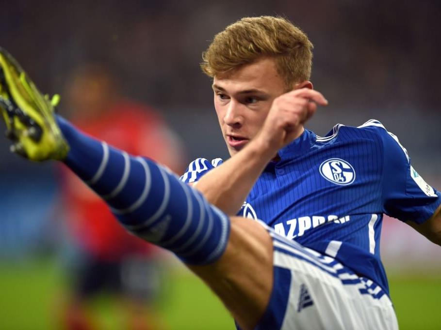 Schalke-Jungstar Max Meyer kam mit dem Schrecken davon.