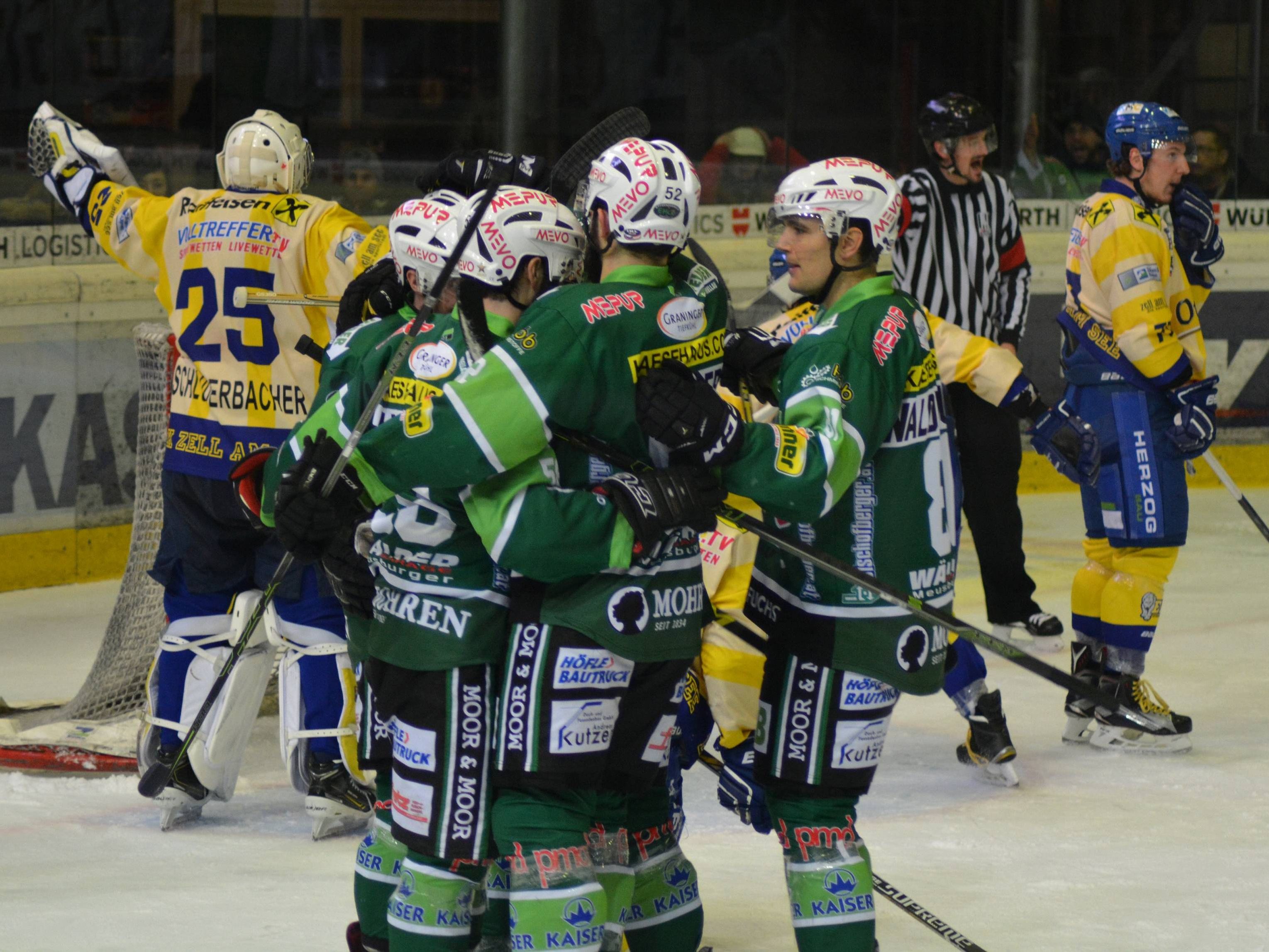 Die Wälder möchten gegen Zell am See noch öfters über Tore jubeln. Die Wälder möchten gegen Zell am See noch öfters über Tore jubeln.