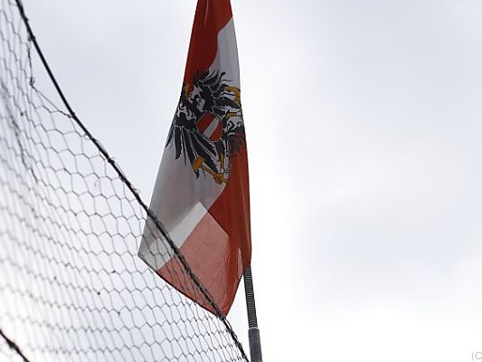 Tausende suchen um Asyl in Österreich an Tausende suchen um Asyl in Österreich an