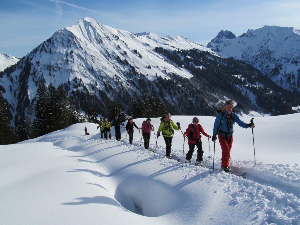 Nüziger Naturfreunde beim Aufstieg auf den Toblermannskopf Nüziger Naturfreunde beim Aufstieg auf den Toblermannskopf