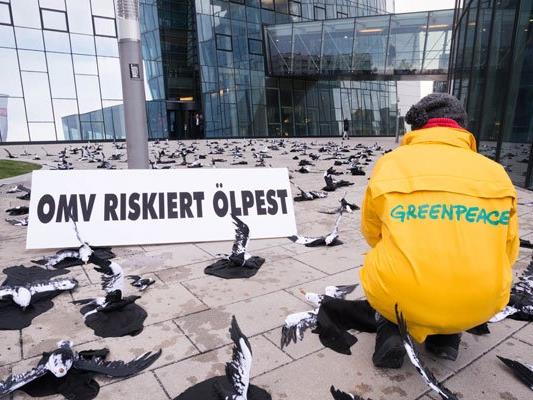 Greenpeace demonstrierte gegen Ölbohrungen in der Arktis.