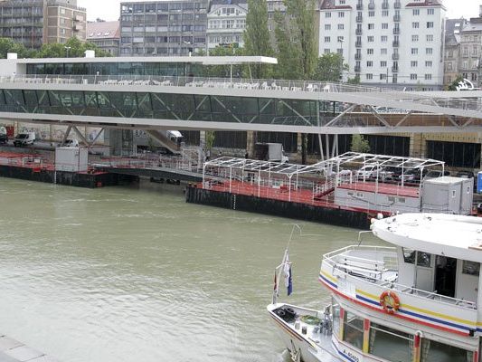 Bei einer Beeinflussung des Straßenverkehrs soll laut ÖAMTC eine Volksbefragung durchgeführt werden. Bei einer Beeinflussung des Straßenverkehrs soll laut ÖAMTC eine Volksbefragung durchgeführt werden.