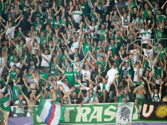 Fußball: Spanische Liga zeigte Rapid wegen Banners bei der UEFA an Fußball: Spanische Liga zeigte Rapid wegen Banners bei der UEFA an