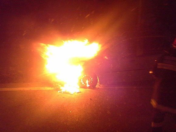 Der brennende Pkw in Maria Ellend Der brennende Pkw in Maria Ellend