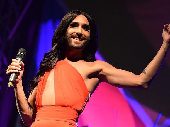 Conchita Wurst tanzt als Gast bei Italiens "Dancing Stars"-Version Conchita Wurst tanzt als Gast bei Italiens "Dancing Stars"-Version