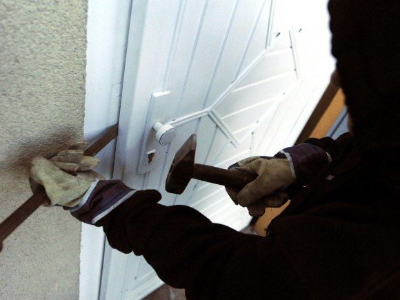 Die Österreicher kaufen wieder vermehrt Alarmanlagen. Die Österreicher kaufen wieder vermehrt Alarmanlagen.