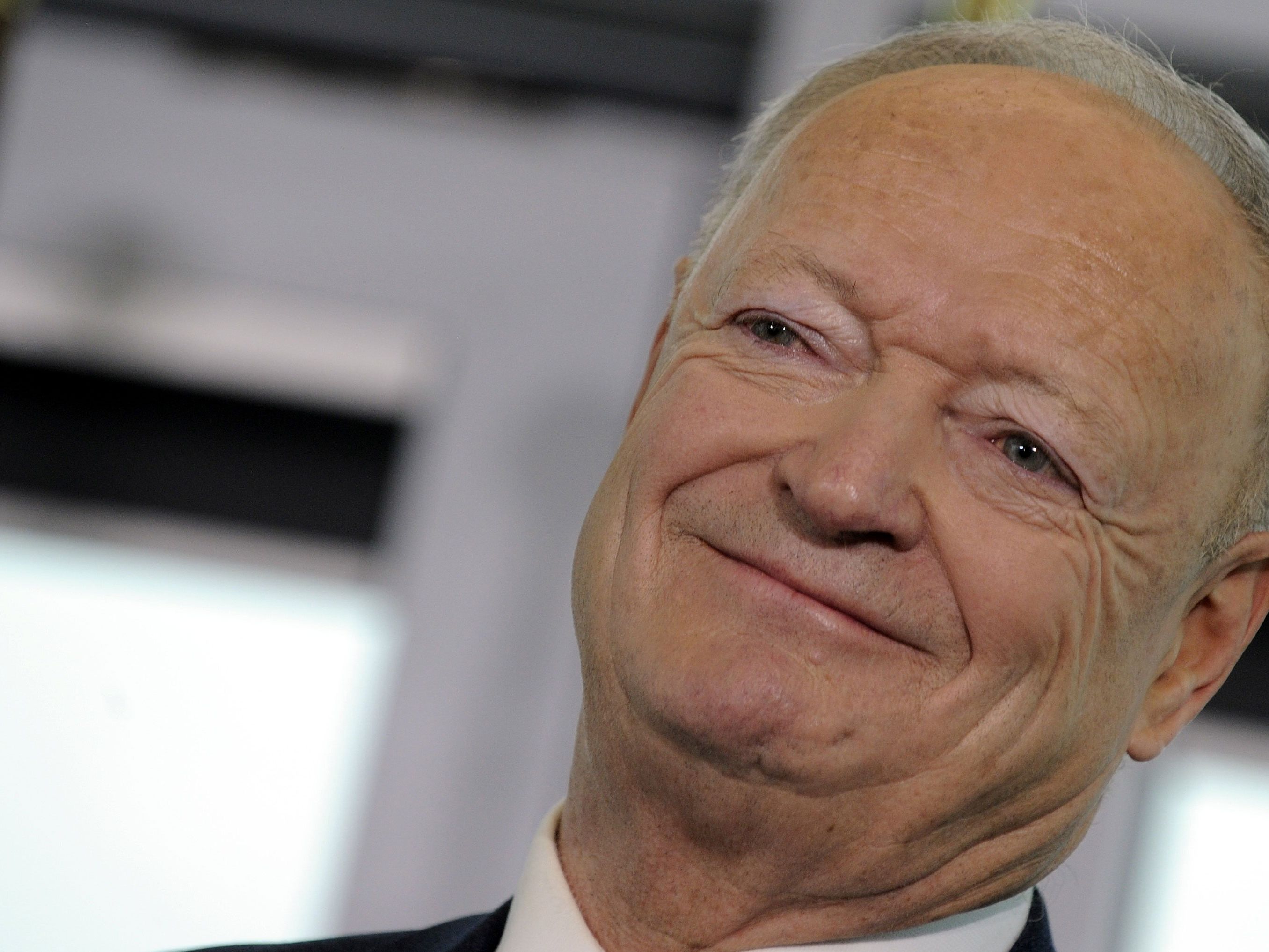 Khol möchte für seine Kandidaten und sich selbst eine Kostengrenze festlegen. Khol möchte für seine Kandidaten und sich selbst eine Kostengrenze festlegen.