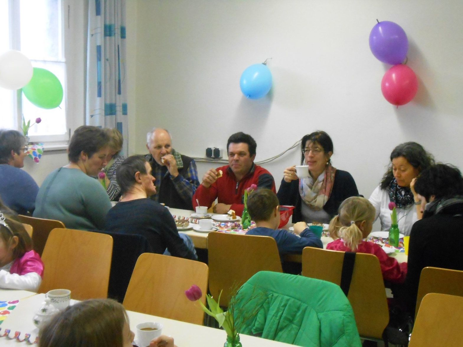 Das Batschunser Pfarrcafé war am Faschingssonntag gut besucht. Das Batschunser Pfarrcafé war am Faschingssonntag gut besucht.