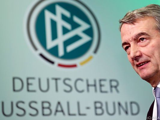 Nicht nur Niersbach steht im Mittelpunkt der Ermittlungen Nicht nur Niersbach steht im Mittelpunkt der Ermittlungen