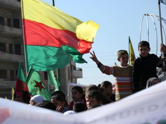 Kurden riefen Autonomieregion aus.