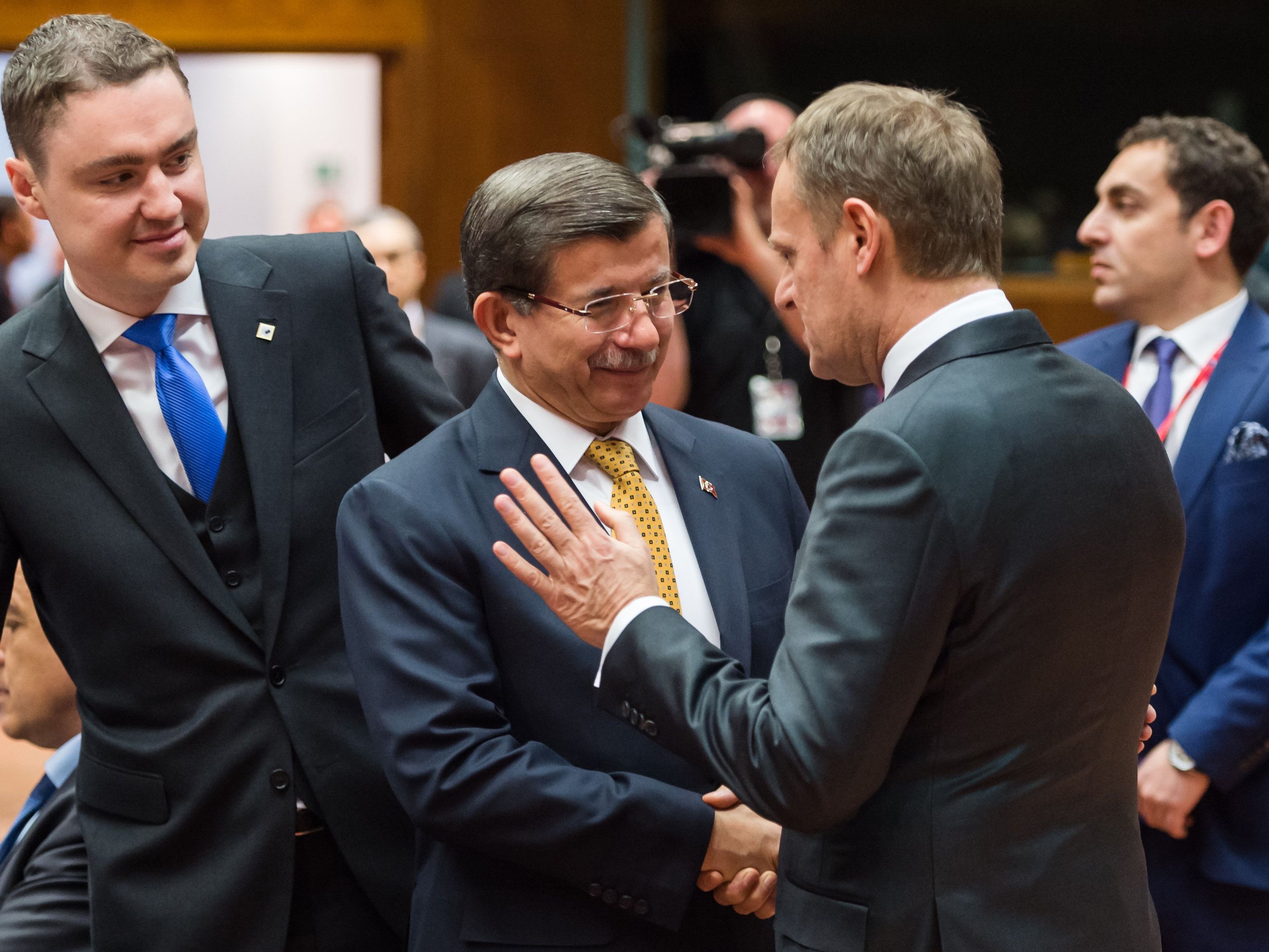 Donald Tusk hat den Flüchtlingsdeal mit der Türkei bestätigt. Donald Tusk hat den Flüchtlingsdeal mit der Türkei bestätigt.