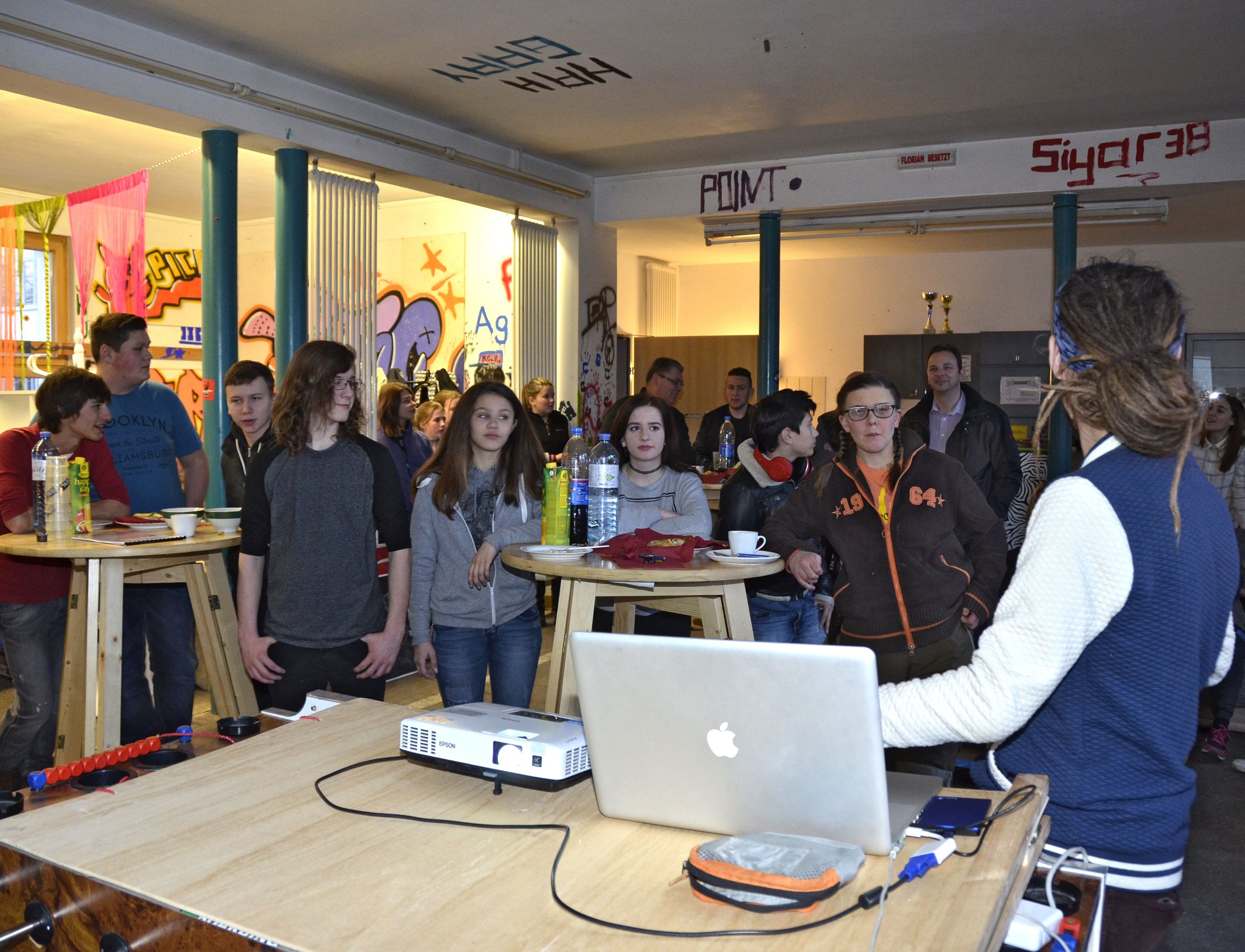 In der offenen Jugenarbeit von Meinigen ist immer etwas los. In der offenen Jugenarbeit von Meinigen ist immer etwas los.