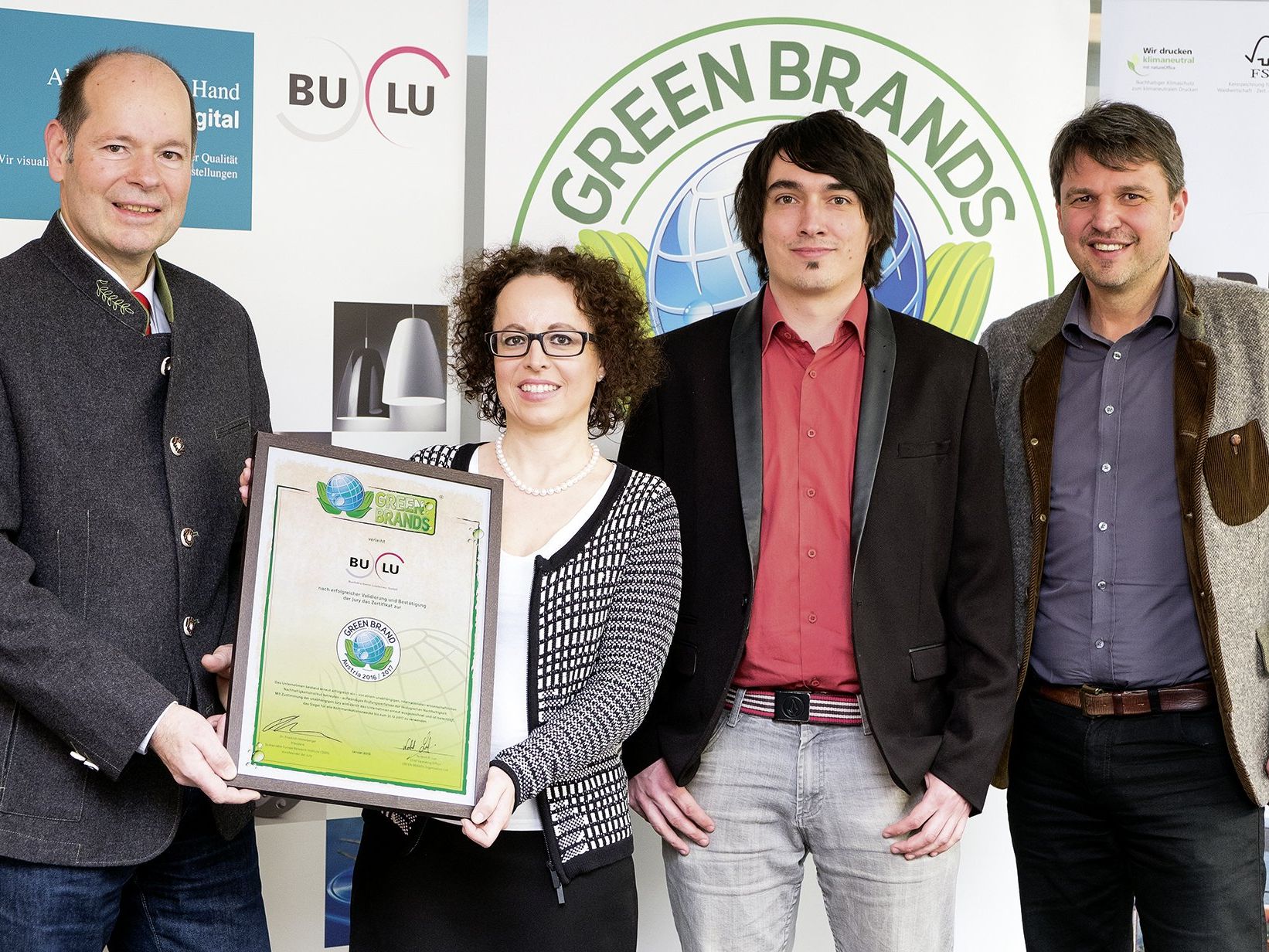 Norbert Lux, Green Brands, Christine Schwarz-Fuchs, BuLu-Gechäftsführerin, Dominic Hödl, Umweltbeauftragter der BuLu, Bürgermeister Kurt Fischer Norbert Lux, Green Brands, Christine Schwarz-Fuchs, BuLu-Gechäftsführerin, Dominic Hödl, Umweltbeauftragter der BuLu, Bürgermeister Kurt Fischer