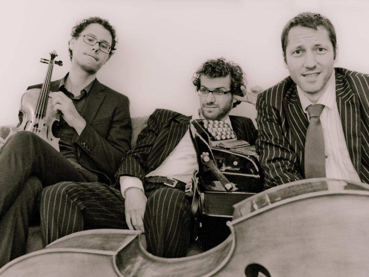 Das Trio "Folksmilch"  zeigt kammermusikalischen Crossover