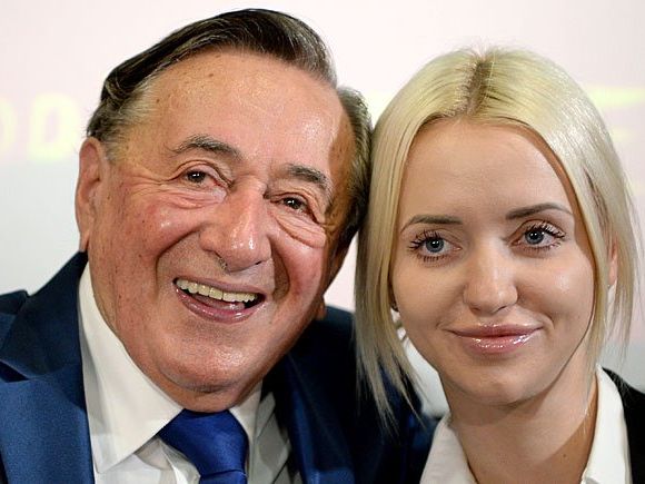 Richard Lugner und Ehefrau Cathy haben im Vorfeld zur BP-Wahl originelle und teils rechtlich nicht unbedenkliche Wahlkampfideen Richard Lugner und Ehefrau Cathy haben im Vorfeld zur BP-Wahl originelle und teils rechtlich nicht unbedenkliche Wahlkampfideen