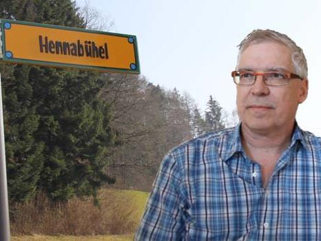 Gerhard Breuß erklärt, waurm der Hennabühel nichts mit Hühnern zu tun hat.