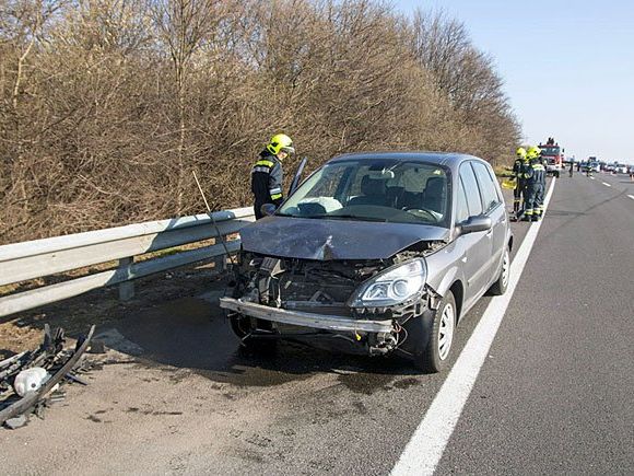 Die Unfallstelle auf der Südautobahn (A2) Die Unfallstelle auf der Südautobahn (A2)
