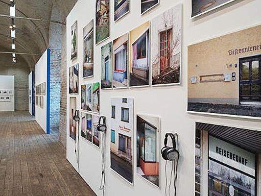 Die Ausstellung „Zoom! Architektur und Stadt im Bild". Die Ausstellung „Zoom! Architektur und Stadt im Bild".