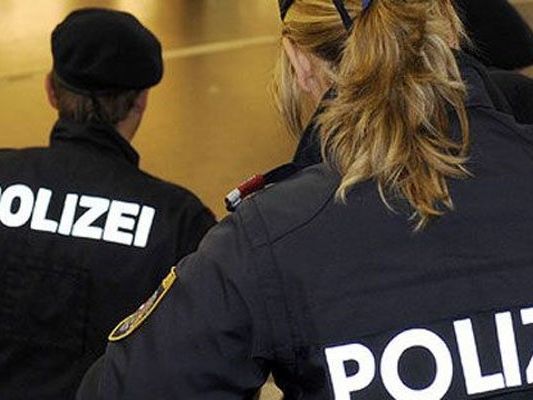 Schwerpunktaktion der Polizei gegen Suchtmittelkriminalität. Schwerpunktaktion der Polizei gegen Suchtmittelkriminalität.