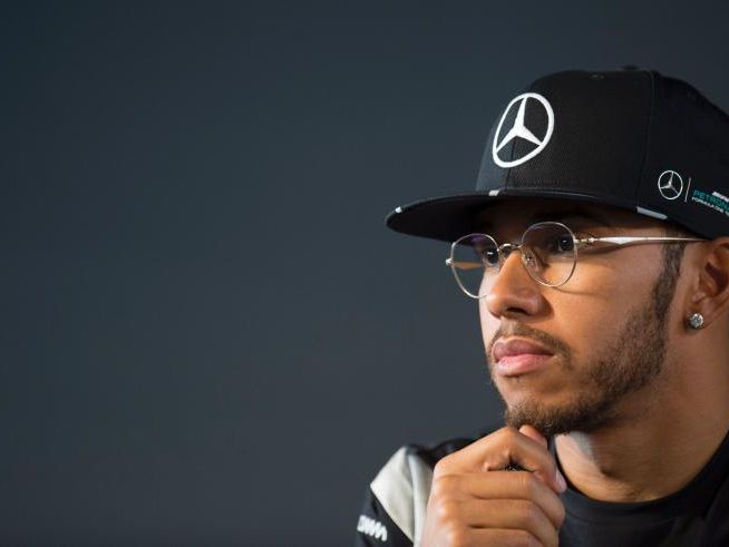 Lewis Hamilton hat Ärger mit der Polizei Lewis Hamilton hat Ärger mit der Polizei