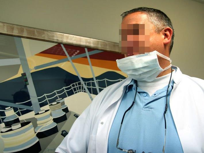 "Zahnarzt des Horrors": Niederländer soll Eingriffe bei mehr als hundert Patienten verpfuscht haben