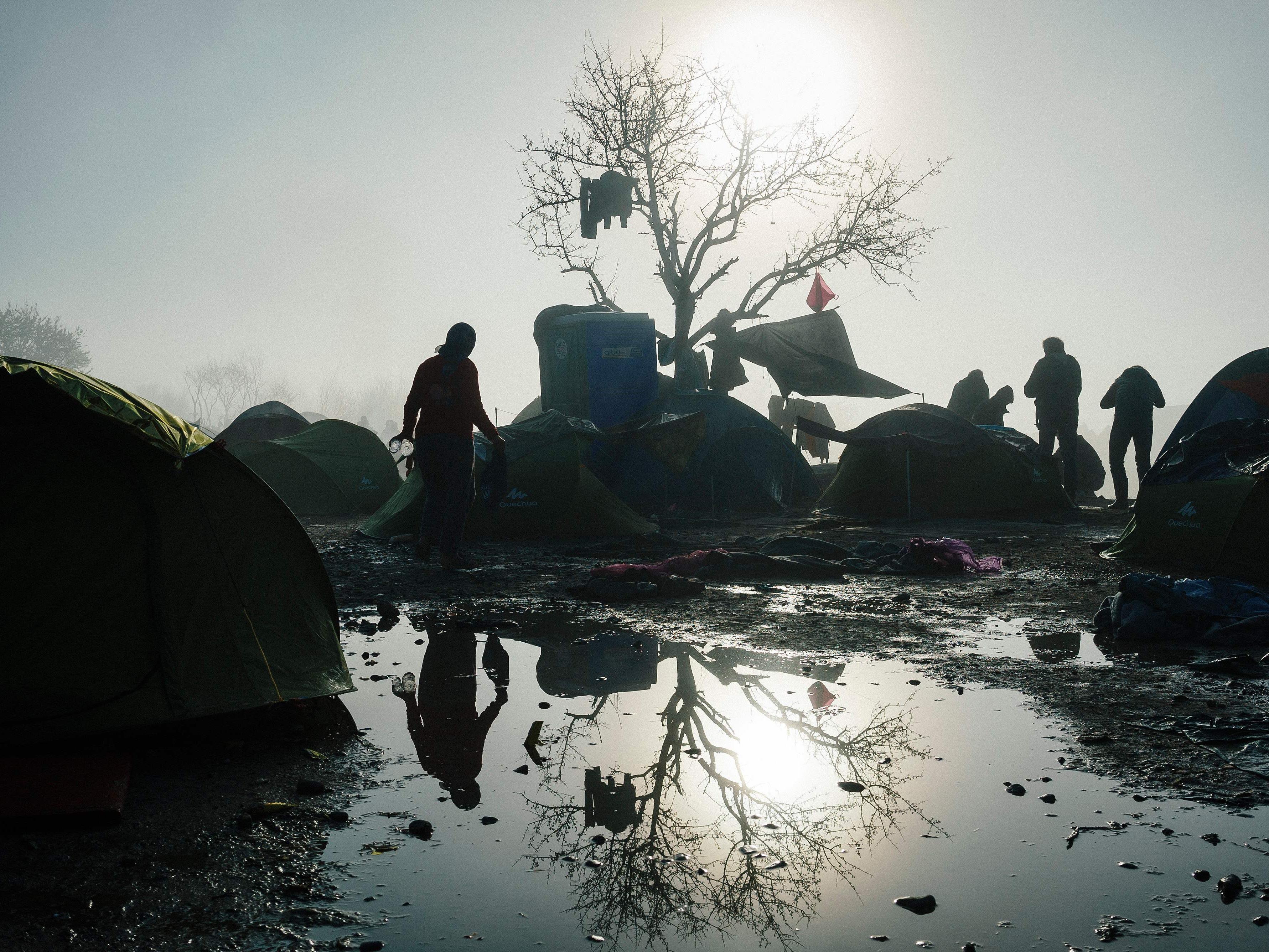 Das Flüchtlingslager Idomeni versinkt in Schlamm und Dreck - die Gastfreundschaft ist dennoch groß.