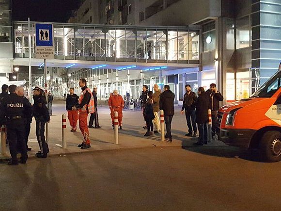 Polizei und Rettung waren in der Millennium City im Einsatz Polizei und Rettung waren in der Millennium City im Einsatz