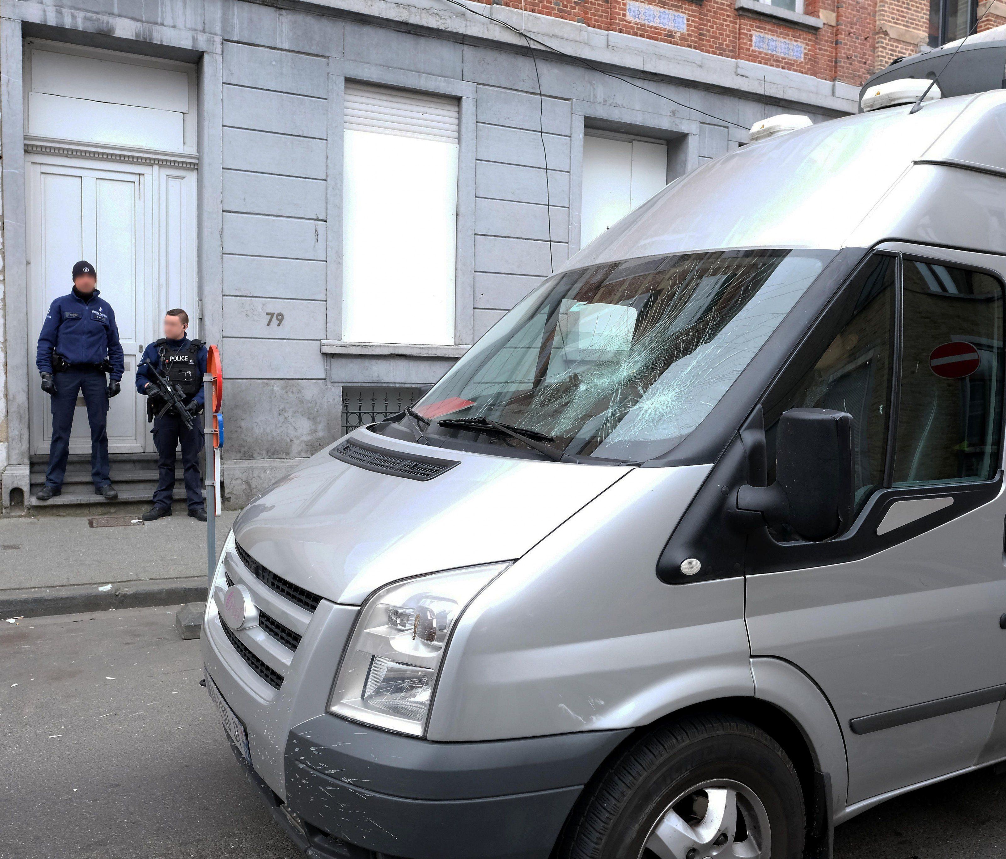 Nach langer Flucht wurde Abdeslam ausgerechnet dort gefunden, wo er aufwuchs: in Molenbeek. Nach langer Flucht wurde Abdeslam ausgerechnet dort gefunden, wo er aufwuchs: in Molenbeek.