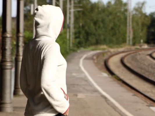 Ärger mit der Mutter: 13-Jährige mit Zug von Wien nach Kaiserslautern