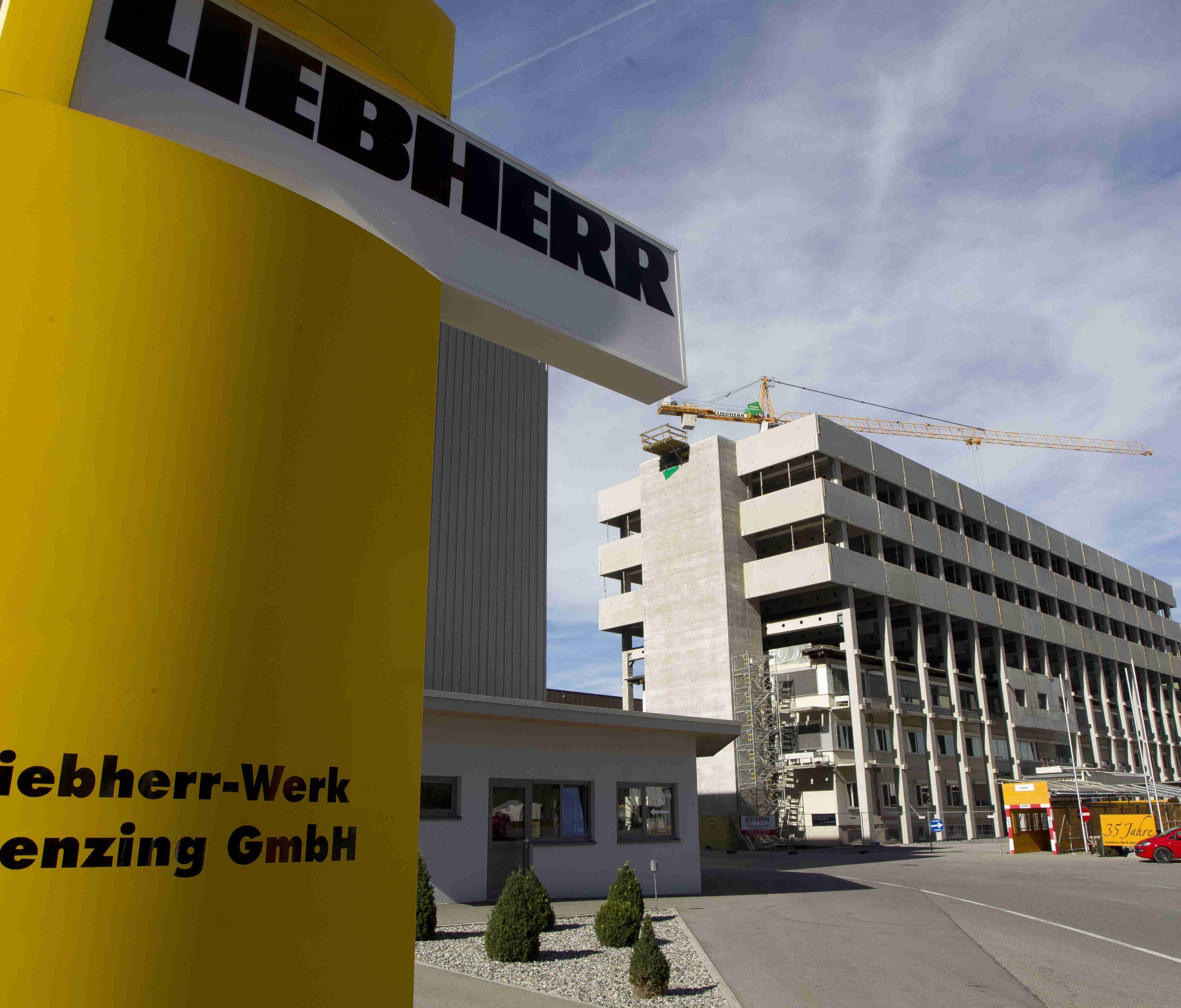 Das Liebherr-Werk Nenzing konnte Aufträge in Höhe von 50 Mio. Euro lukriert. Das Liebherr-Werk Nenzing konnte Aufträge in Höhe von 50 Mio. Euro lukriert.