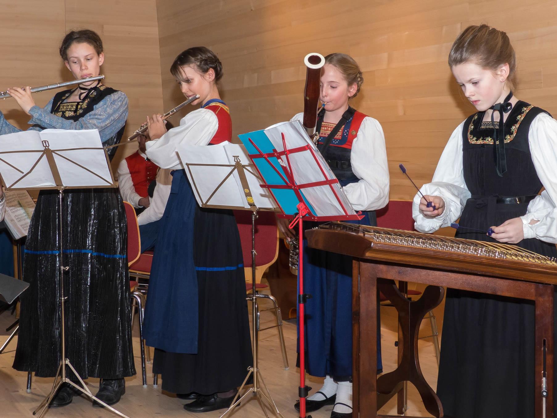Die Musikschule Bregenzerwald lädt zum diesjährigen Volksmusikkonzert in Au ein.