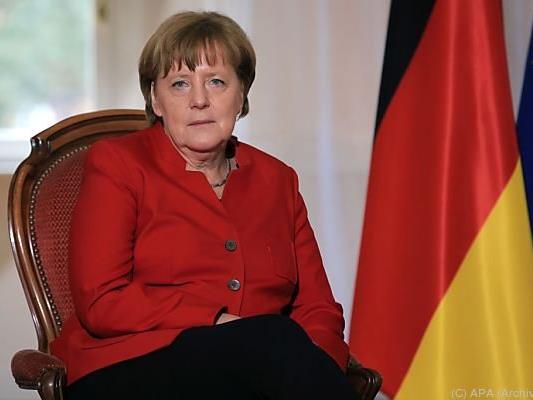 Merkel gerät immer stärker unter Druck