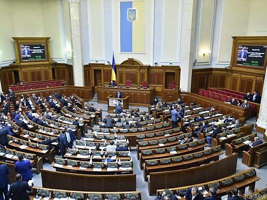 Neuer Premier vom Parlament in Kiew bestätigt