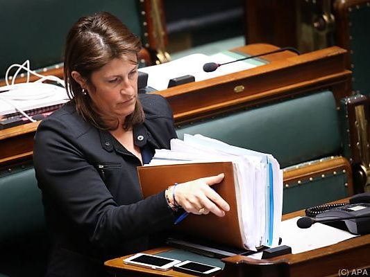 Jacqueline Galant will Rücktritt anbieten Jacqueline Galant will Rücktritt anbieten