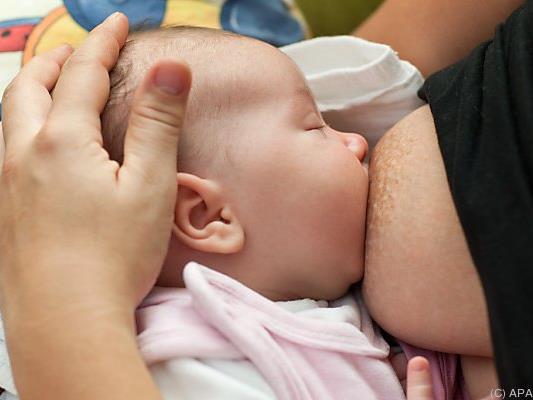 Stillen reduziert Säuglingssterblichkeit und Infektionsrisiko