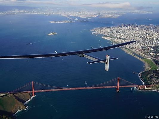 Ehrenrunde über der Golden Gate Bridge Ehrenrunde über der Golden Gate Bridge
