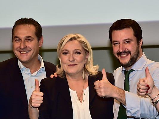 FPÖ-Chef Strache mit Le Pen und Salvini