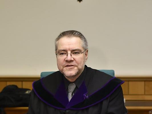 Richter Stefan Erdei leitet den Prozess