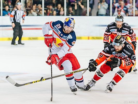 Salzburg feierte zur rechten Zeit einen Auswärtssieg Salzburg feierte zur rechten Zeit einen Auswärtssieg